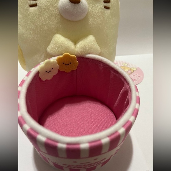 Sumikko Gurashi Japan Kuji Cinema Series Neko Plush - Picture 4 of 7